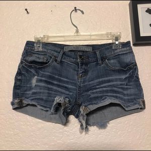 Low waisted denim skirt
